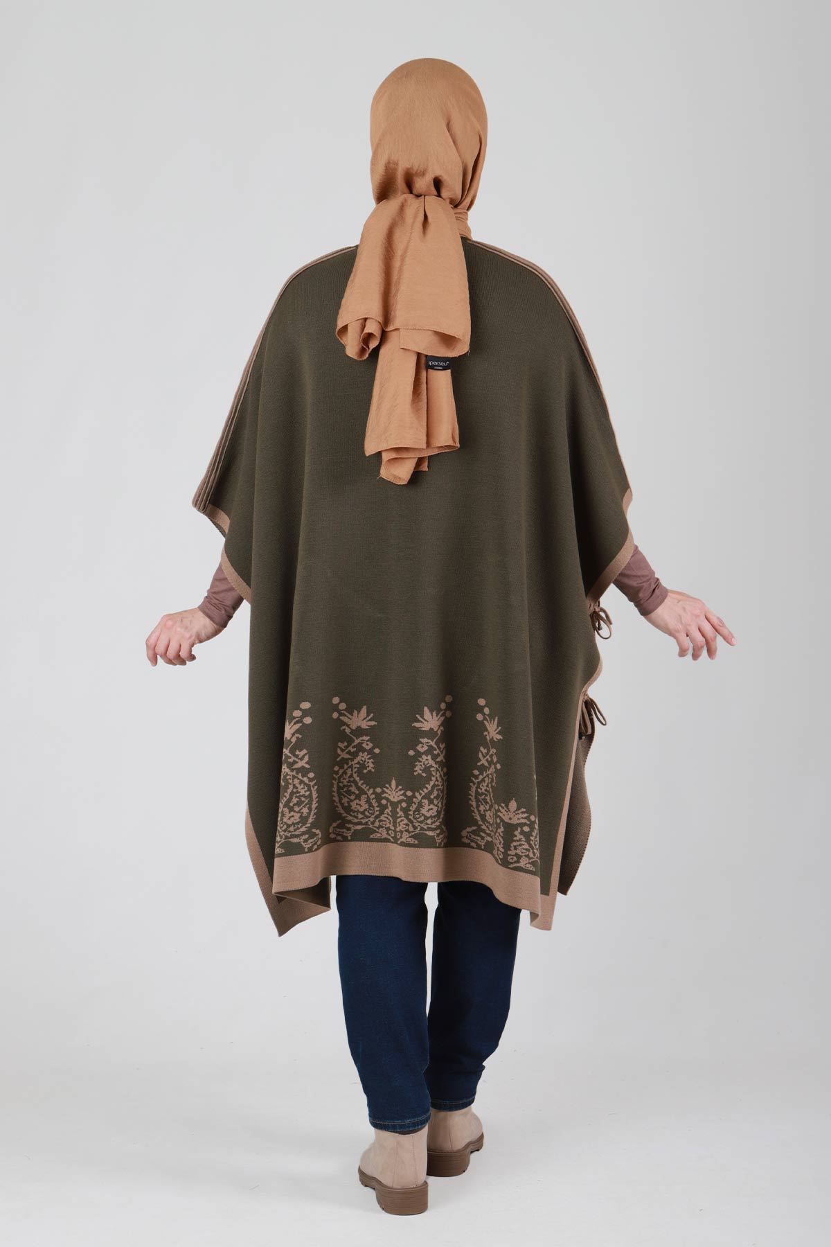 / Büyük Beden Tesettür Triko Panço 9617