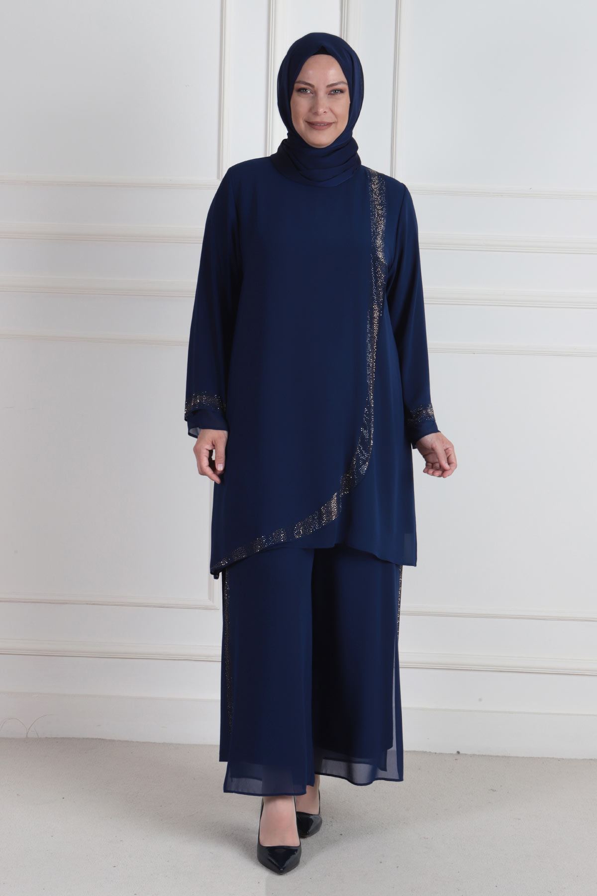 Büyük Beden Tesettür Asimetrik Kesim Sandy Şifon Pantolonlu Takım 60016 İndigo