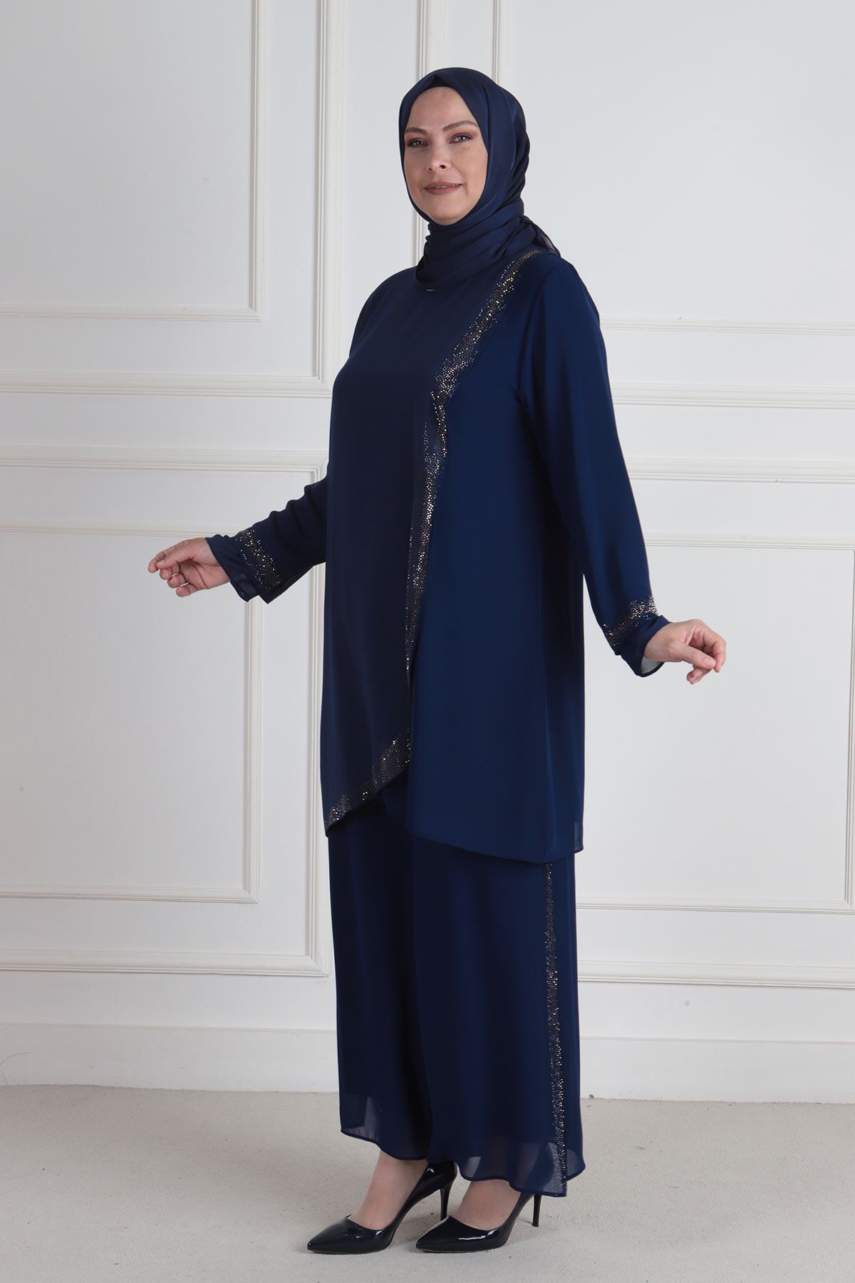 Büyük Beden Tesettür Asimetrik Kesim Sandy Şifon Pantolonlu Takım 60016 İndigo