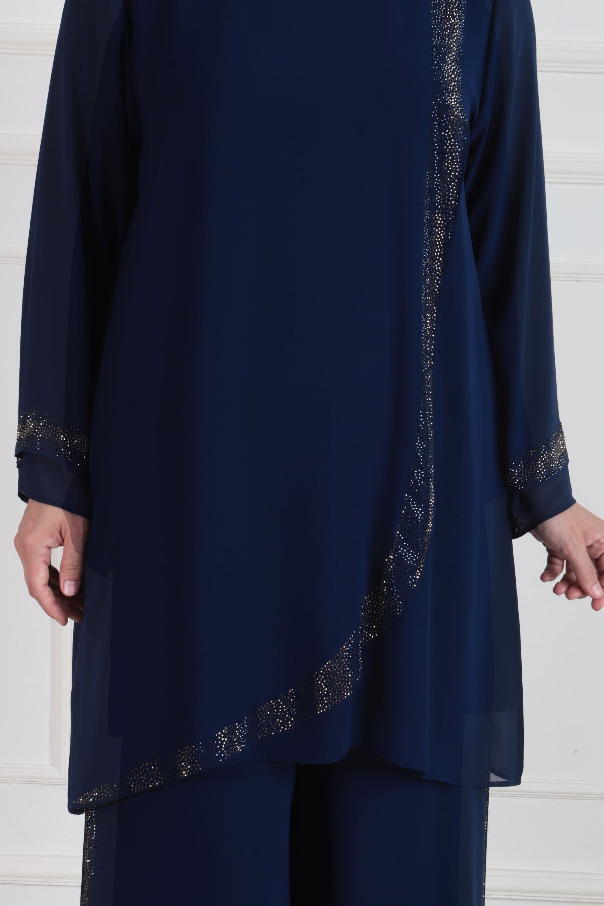 Büyük Beden Tesettür Asimetrik Kesim Sandy Şifon Pantolonlu Takım 60016 İndigo