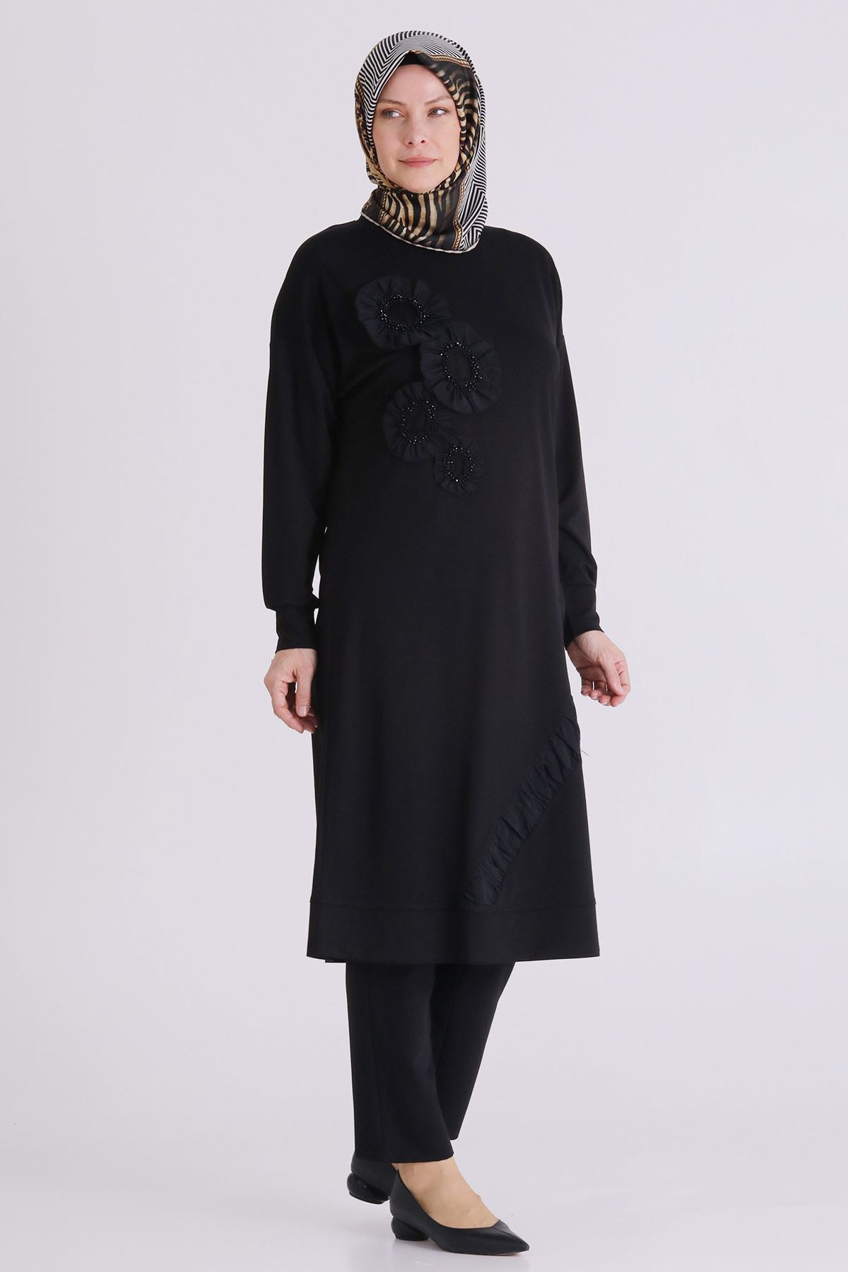 Büyük Beden Tesettür İşlemeli Tunik 20133 Siyah